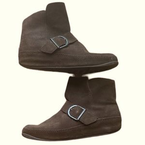 🌺Fitflop Suede Booties